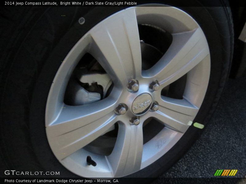 Bright White / Dark Slate Gray/Light Pebble 2014 Jeep Compass Latitude