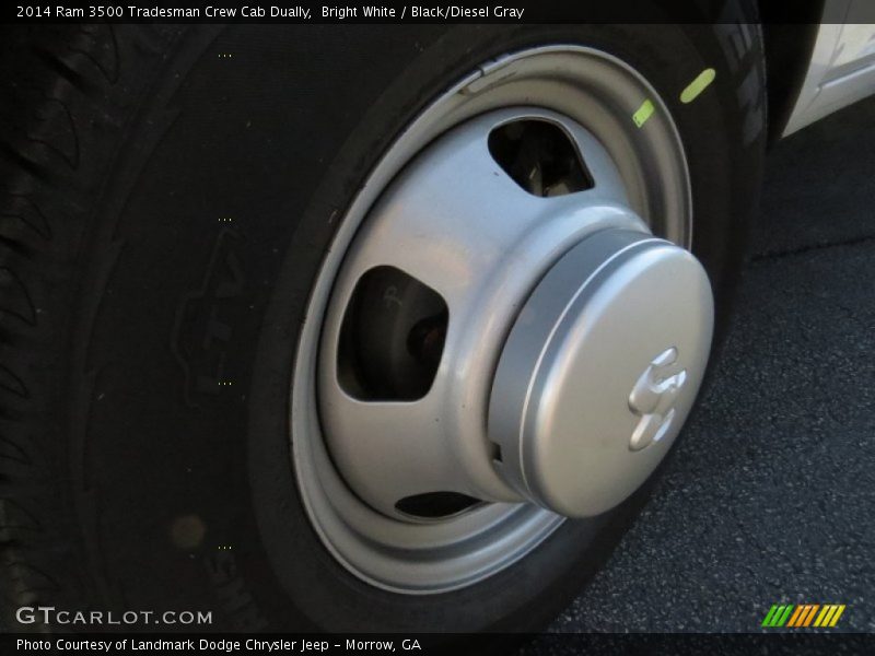 Bright White / Black/Diesel Gray 2014 Ram 3500 Tradesman Crew Cab Dually