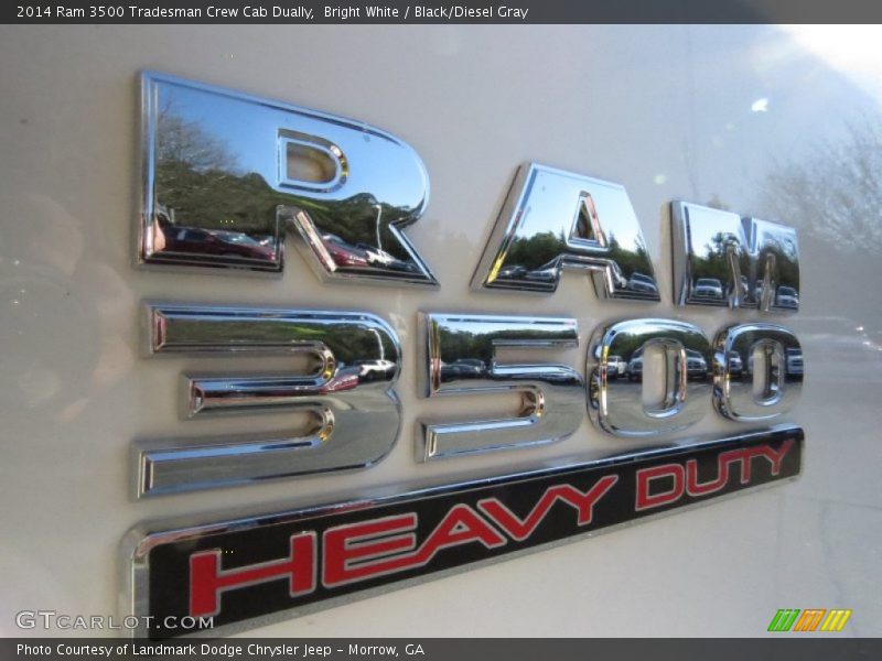 Bright White / Black/Diesel Gray 2014 Ram 3500 Tradesman Crew Cab Dually