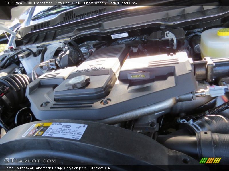 Bright White / Black/Diesel Gray 2014 Ram 3500 Tradesman Crew Cab Dually