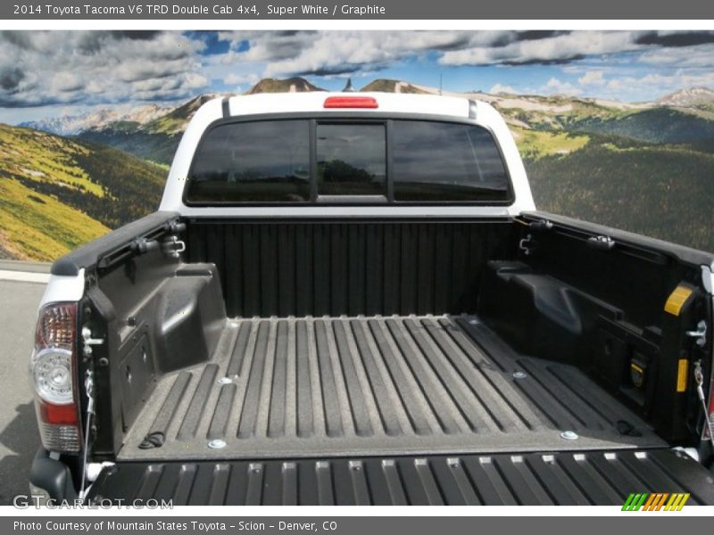 Super White / Graphite 2014 Toyota Tacoma V6 TRD Double Cab 4x4