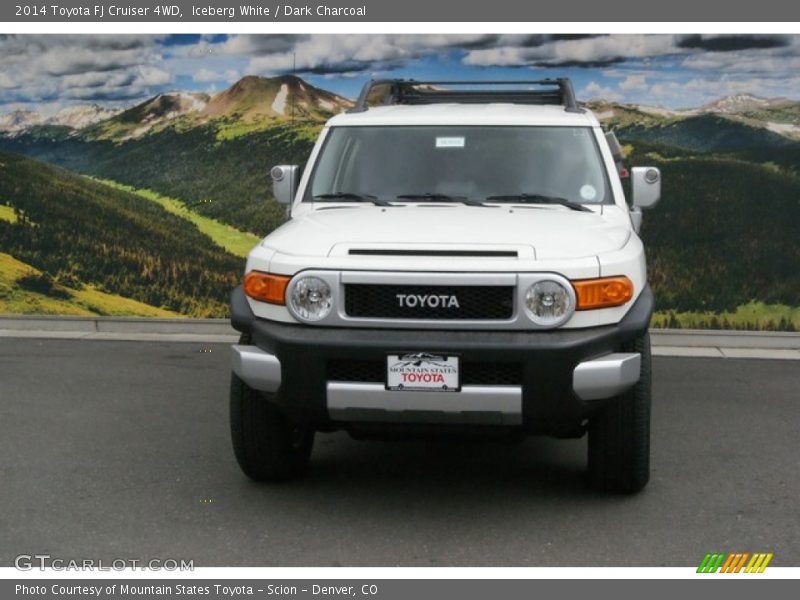 Iceberg White / Dark Charcoal 2014 Toyota FJ Cruiser 4WD