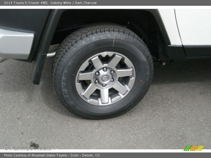 Iceberg White / Dark Charcoal 2014 Toyota FJ Cruiser 4WD