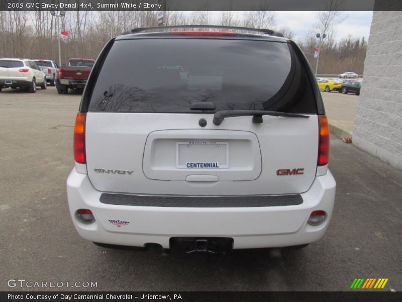 Summit White / Ebony 2009 GMC Envoy Denali 4x4