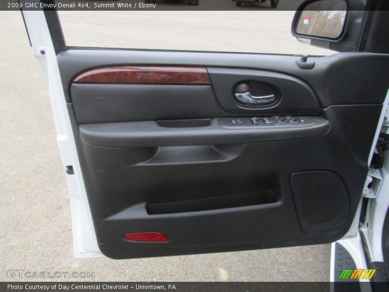 Summit White / Ebony 2009 GMC Envoy Denali 4x4