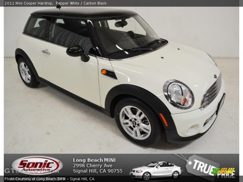 Pepper White / Carbon Black 2011 Mini Cooper Hardtop