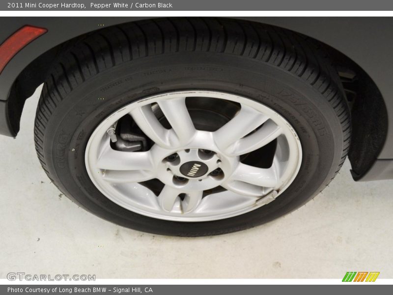 Pepper White / Carbon Black 2011 Mini Cooper Hardtop