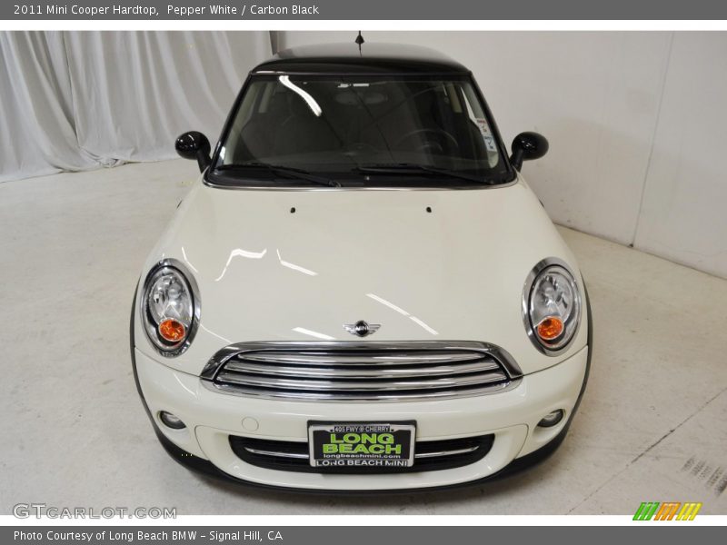 Pepper White / Carbon Black 2011 Mini Cooper Hardtop