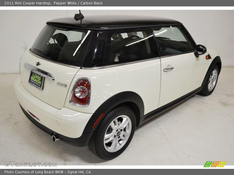 Pepper White / Carbon Black 2011 Mini Cooper Hardtop