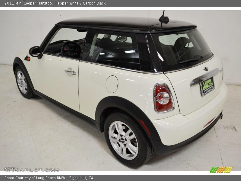Pepper White / Carbon Black 2011 Mini Cooper Hardtop