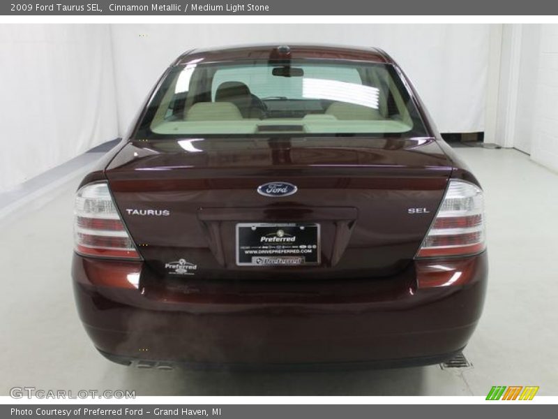Cinnamon Metallic / Medium Light Stone 2009 Ford Taurus SEL