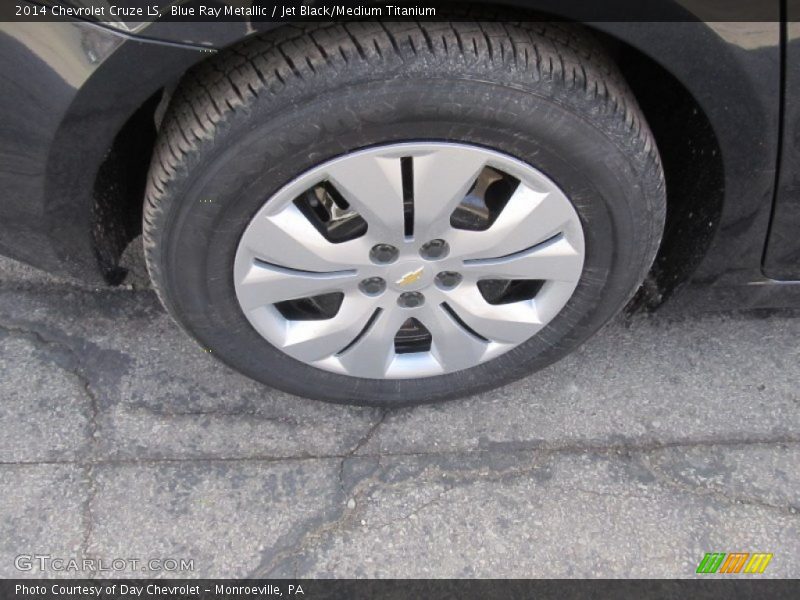 Blue Ray Metallic / Jet Black/Medium Titanium 2014 Chevrolet Cruze LS