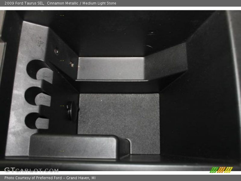 Cinnamon Metallic / Medium Light Stone 2009 Ford Taurus SEL