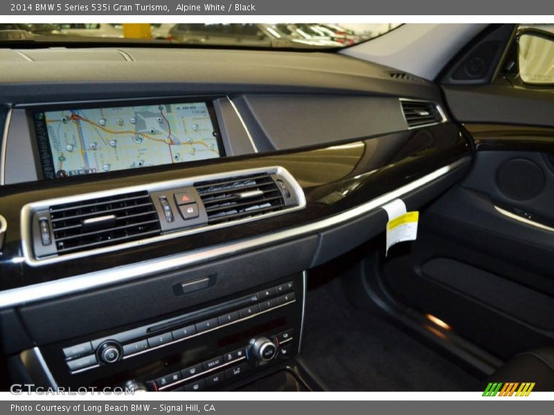 Dashboard of 2014 5 Series 535i Gran Turismo