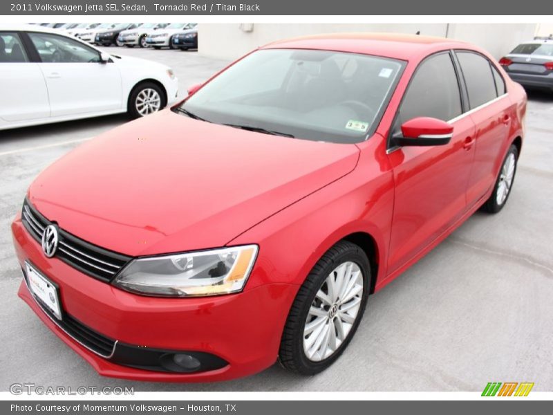 Tornado Red / Titan Black 2011 Volkswagen Jetta SEL Sedan