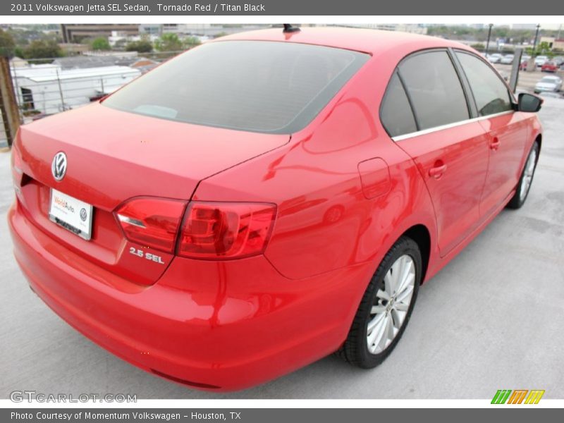 Tornado Red / Titan Black 2011 Volkswagen Jetta SEL Sedan