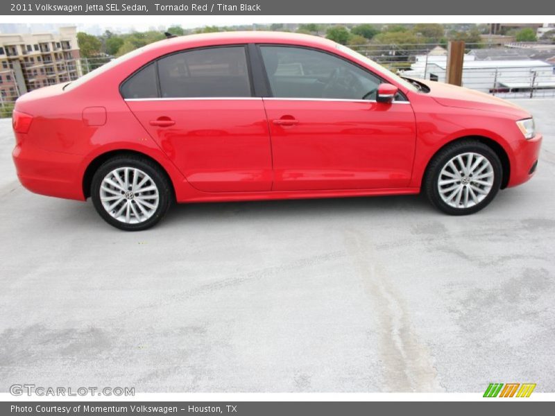 Tornado Red / Titan Black 2011 Volkswagen Jetta SEL Sedan