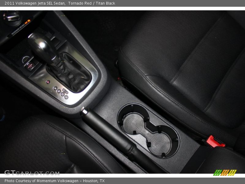 Tornado Red / Titan Black 2011 Volkswagen Jetta SEL Sedan