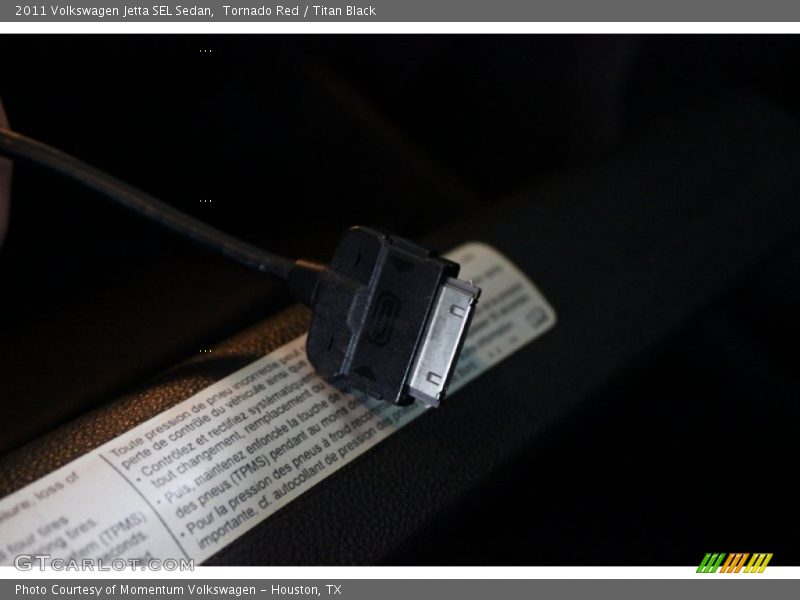 Tornado Red / Titan Black 2011 Volkswagen Jetta SEL Sedan