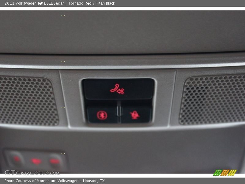 Tornado Red / Titan Black 2011 Volkswagen Jetta SEL Sedan