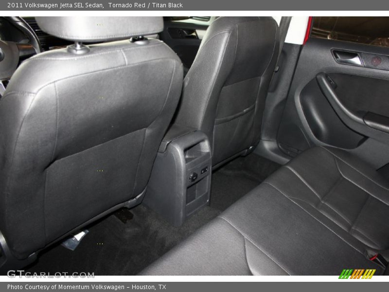 Tornado Red / Titan Black 2011 Volkswagen Jetta SEL Sedan