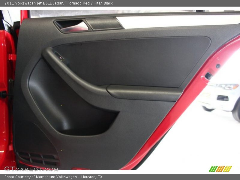 Tornado Red / Titan Black 2011 Volkswagen Jetta SEL Sedan