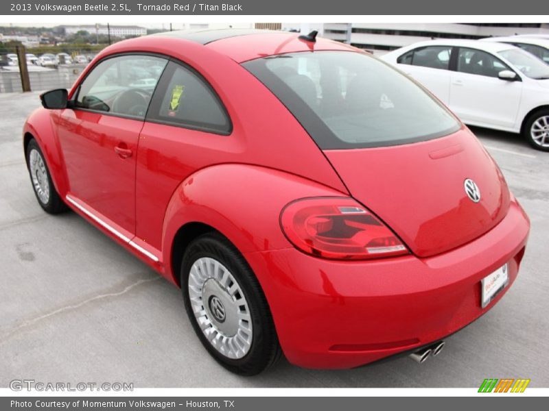 Tornado Red / Titan Black 2013 Volkswagen Beetle 2.5L