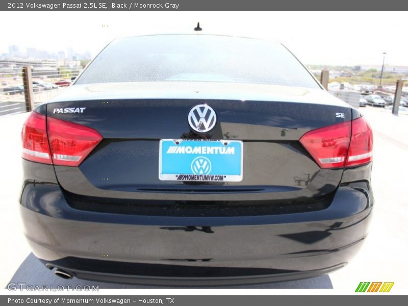 Black / Moonrock Gray 2012 Volkswagen Passat 2.5L SE