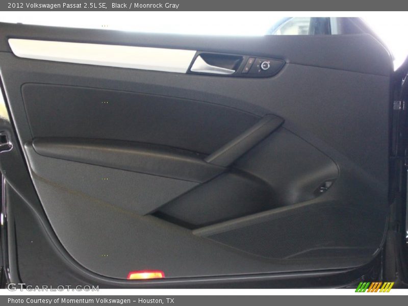 Black / Moonrock Gray 2012 Volkswagen Passat 2.5L SE