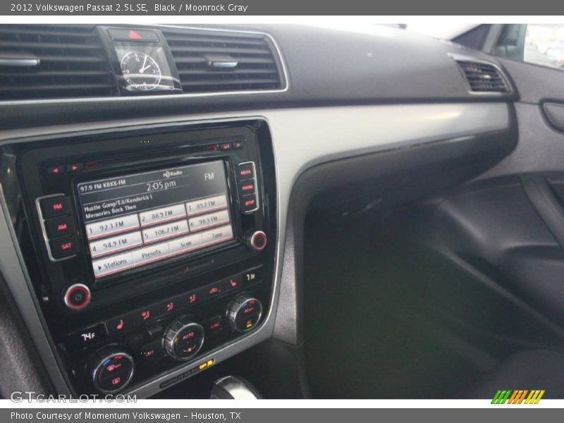 Black / Moonrock Gray 2012 Volkswagen Passat 2.5L SE