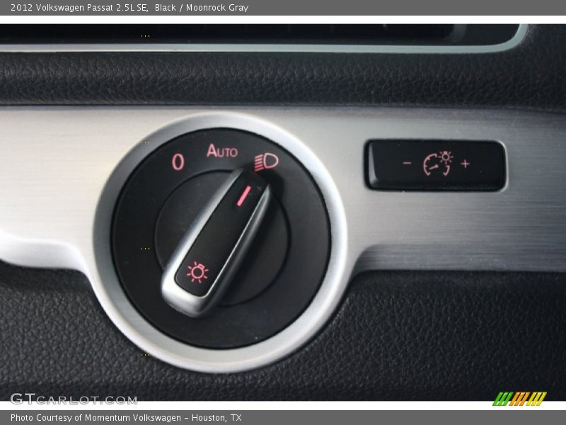 Black / Moonrock Gray 2012 Volkswagen Passat 2.5L SE