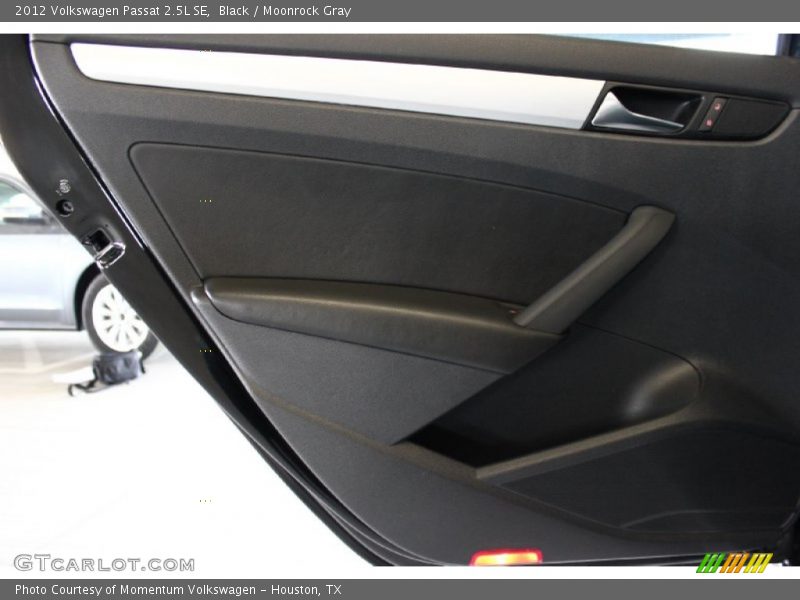 Black / Moonrock Gray 2012 Volkswagen Passat 2.5L SE