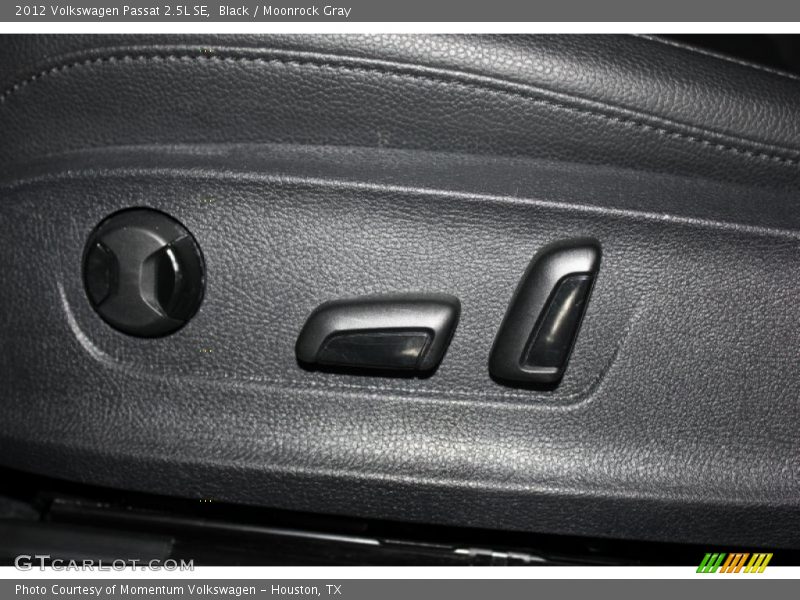 Black / Moonrock Gray 2012 Volkswagen Passat 2.5L SE