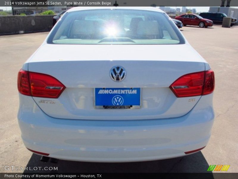 Pure White / Cornsilk Beige 2014 Volkswagen Jetta SE Sedan