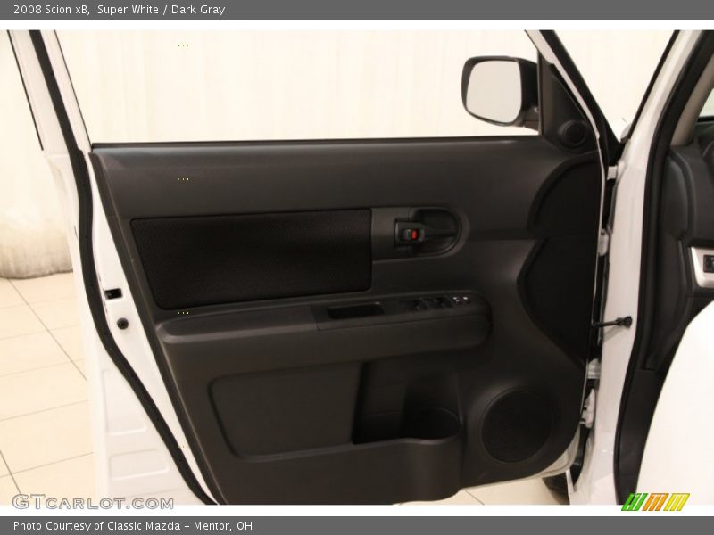 Super White / Dark Gray 2008 Scion xB