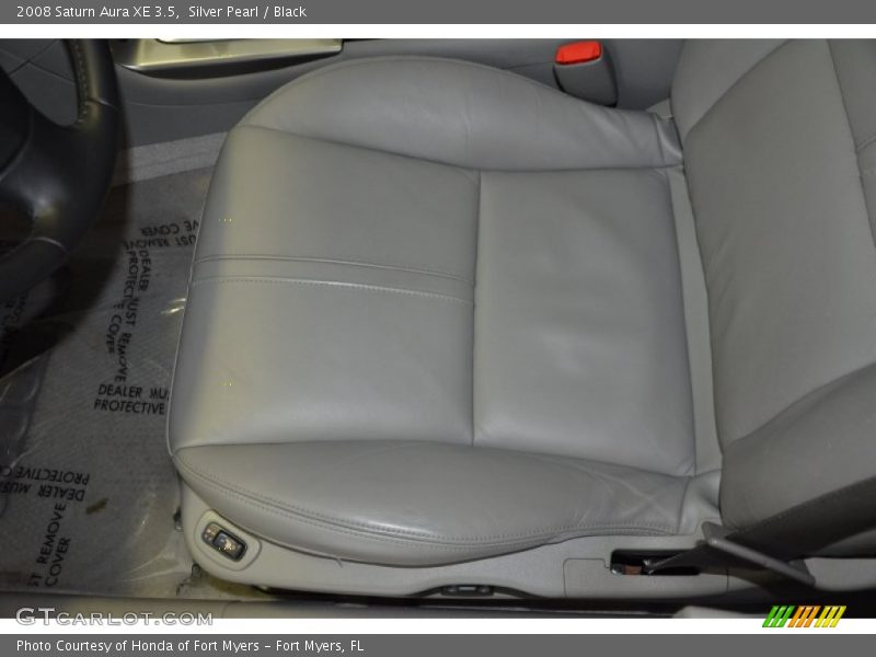 Silver Pearl / Black 2008 Saturn Aura XE 3.5
