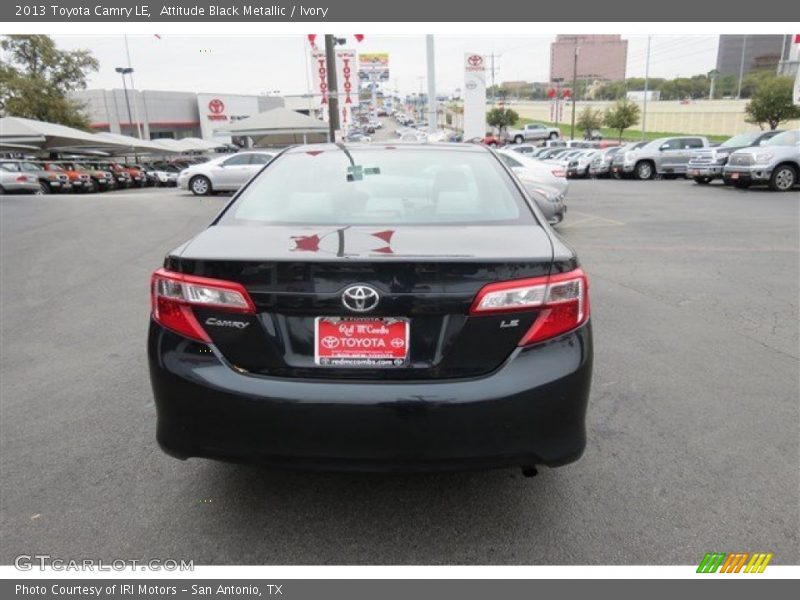 Attitude Black Metallic / Ivory 2013 Toyota Camry LE