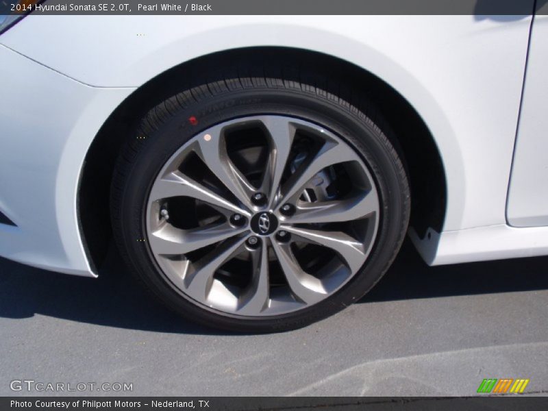 Pearl White / Black 2014 Hyundai Sonata SE 2.0T