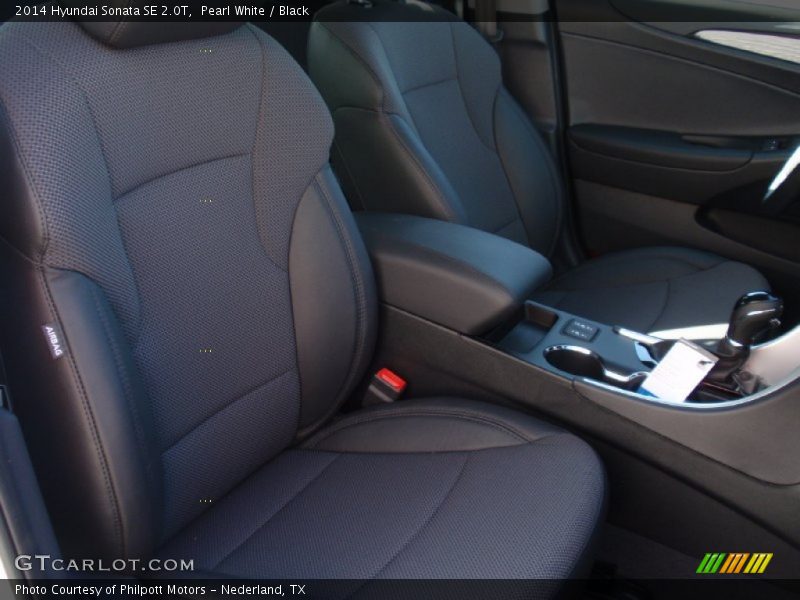 Pearl White / Black 2014 Hyundai Sonata SE 2.0T