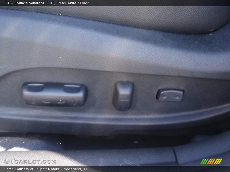 Pearl White / Black 2014 Hyundai Sonata SE 2.0T
