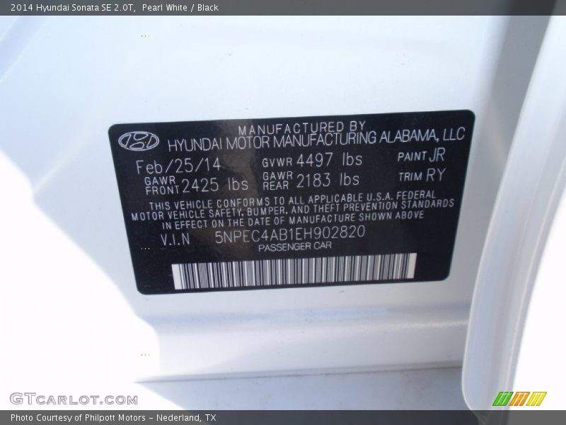 Pearl White / Black 2014 Hyundai Sonata SE 2.0T