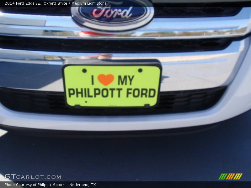 Oxford White / Medium Light Stone 2014 Ford Edge SE