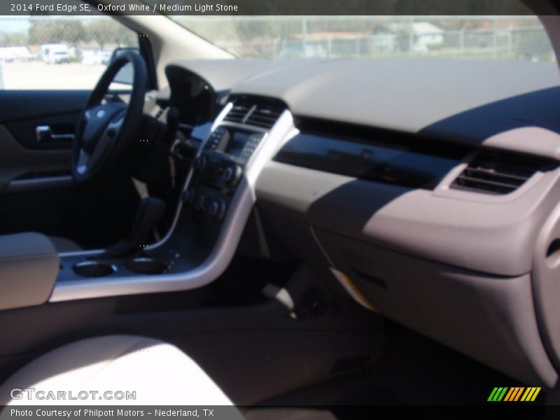 Oxford White / Medium Light Stone 2014 Ford Edge SE