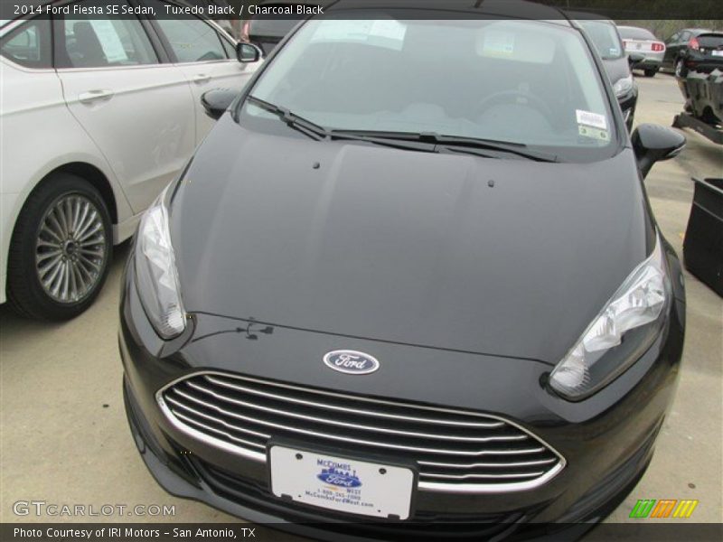 Tuxedo Black / Charcoal Black 2014 Ford Fiesta SE Sedan