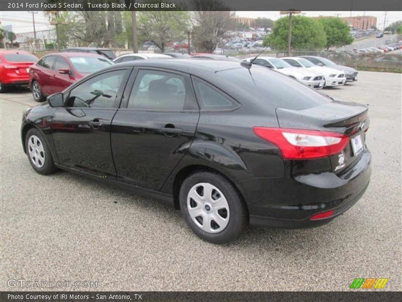 Tuxedo Black / Charcoal Black 2014 Ford Focus S Sedan