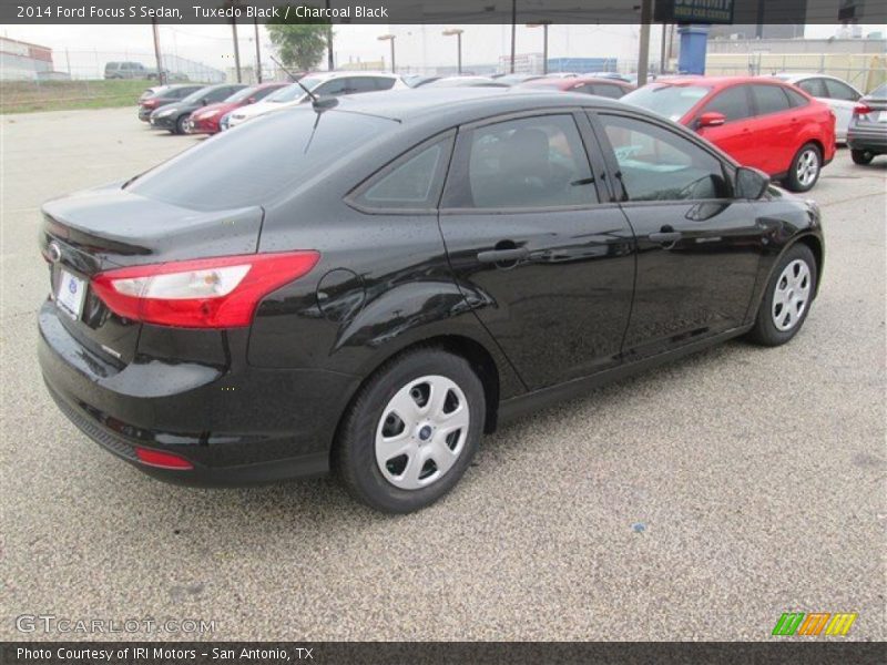 Tuxedo Black / Charcoal Black 2014 Ford Focus S Sedan