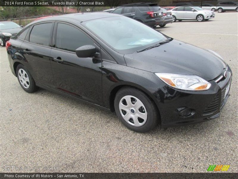 Tuxedo Black / Charcoal Black 2014 Ford Focus S Sedan