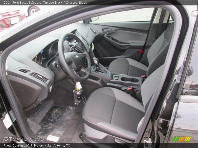 Tuxedo Black / Charcoal Black 2014 Ford Focus S Sedan