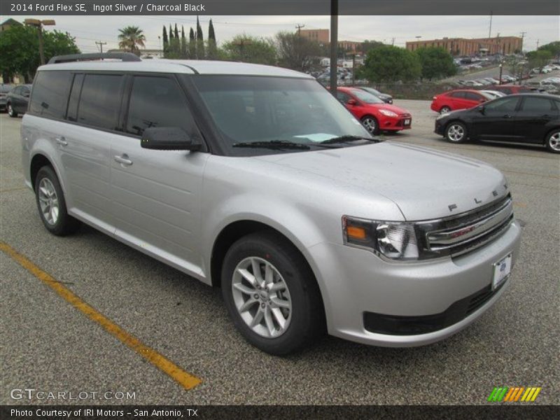 Ingot Silver / Charcoal Black 2014 Ford Flex SE