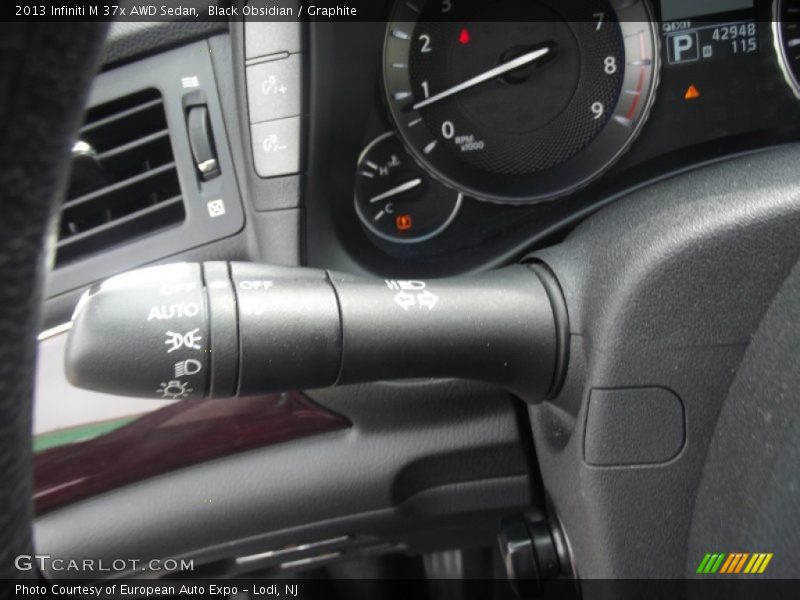 Controls of 2013 M 37x AWD Sedan